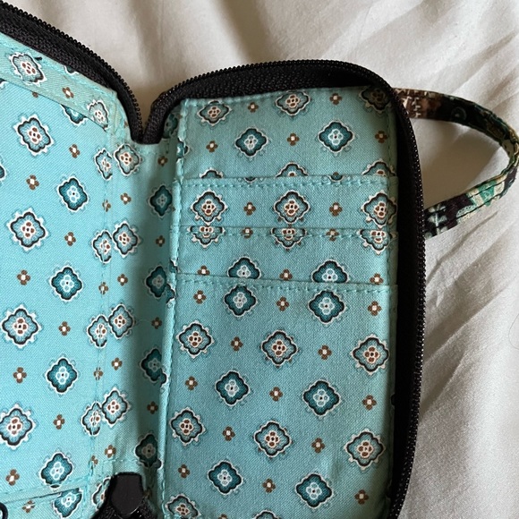 Vera Bradley wallet wristlet - Picture 9 of 10